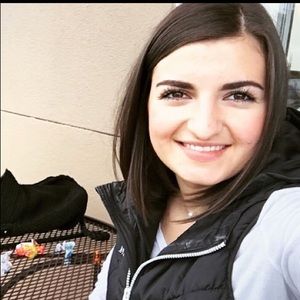 Meet your Posher, Vitalina