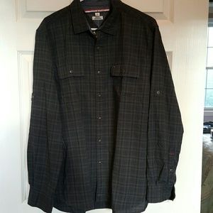 Tommy Hilfiger Men's casual button front shirt