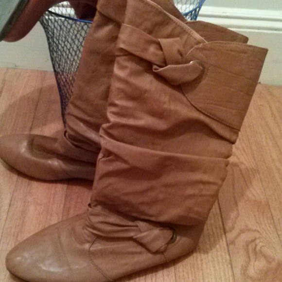 Boots - Picture 2 of 3