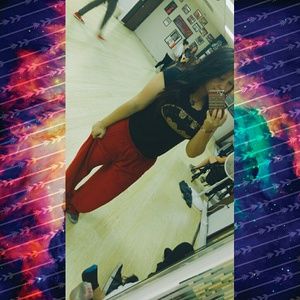 Meet your Posher, Ariel