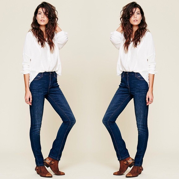 Free People Mid Rise Stovepipe Jean - 25