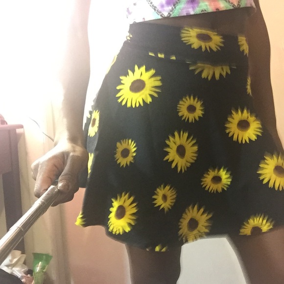 Yellow Sunflower Black Circle Skirt
