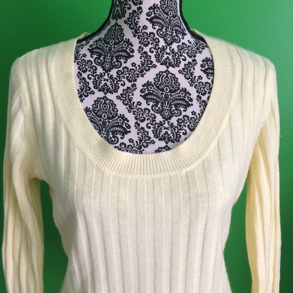 NY & Co sweater - Picture 2 of 3