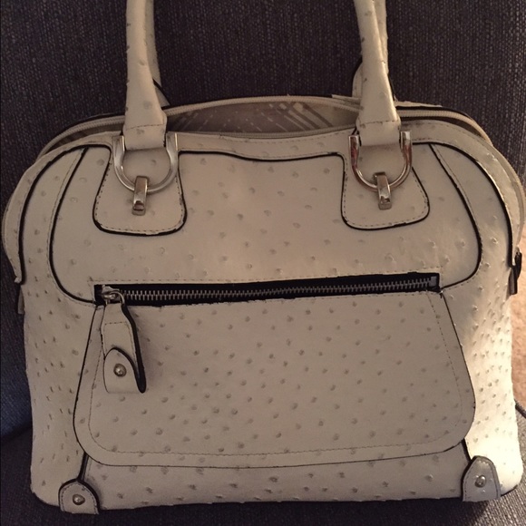 London Fog white shoulder bag