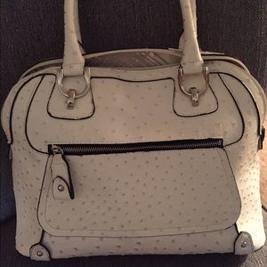 London Fog white shoulder bag