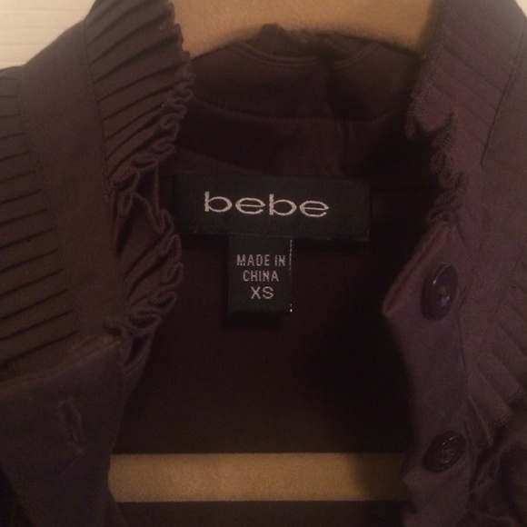 Button down - Picture 2 of 4