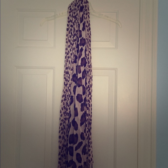 Cheetah print scarf.