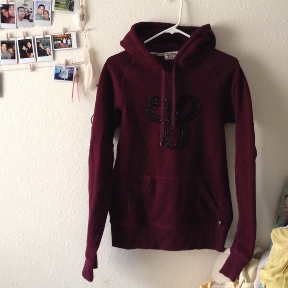 Deep maroon fitted sweater