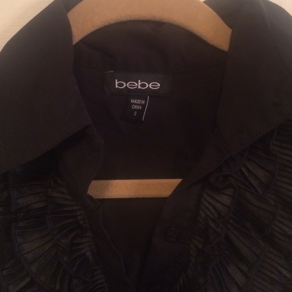 Button down - Picture 2 of 3