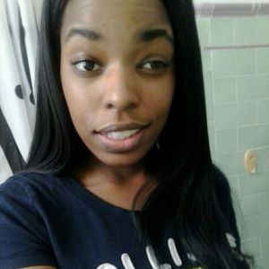 Meet your Posher, Alicia