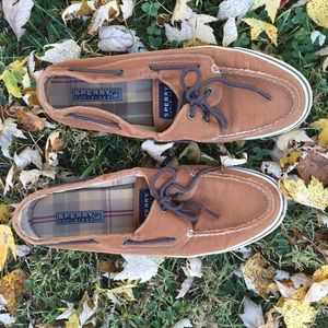 Brown Corduroy Sperrys