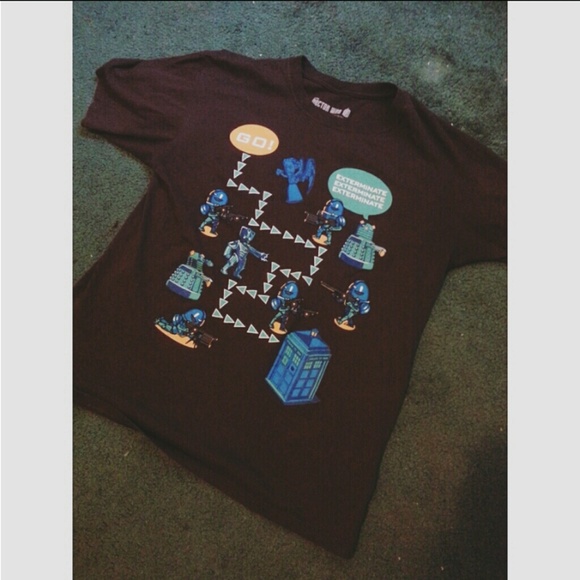 *SALE* DOCTOR WHO VILLAINS T-SHIRT