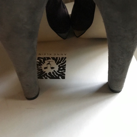 Color block pumps - Picture 8 of 8