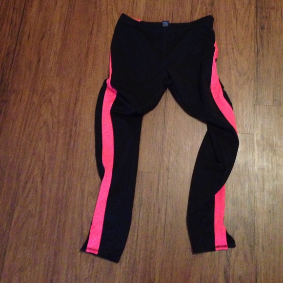 Hue active leggings