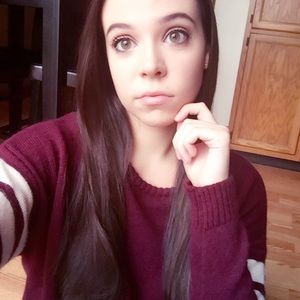 Meet your Posher, Deanna