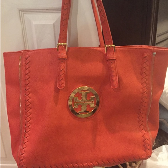 Leather purse
