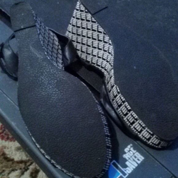 Shoes - Picture 3 of 3
