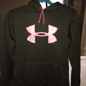 Under Armour sweatshirt