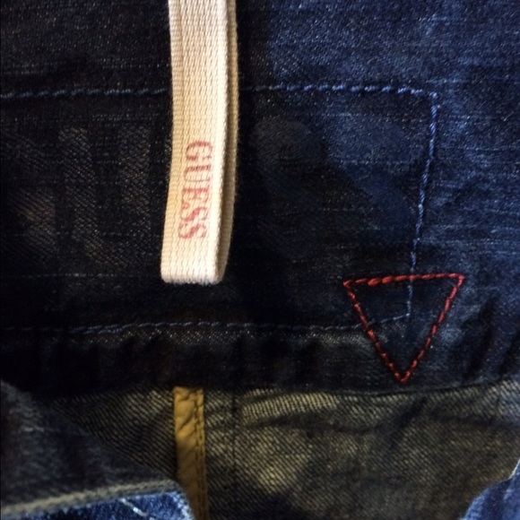 Guess short Jean jacket - Picture 3 of 4
