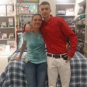 Meet your Posher, Kari