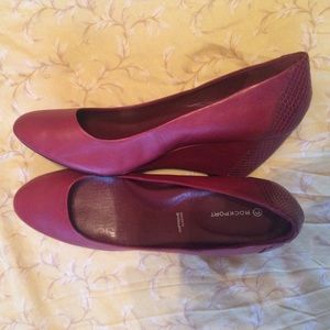 🌟Burgundy/Brick Red Rockport Pump🌟