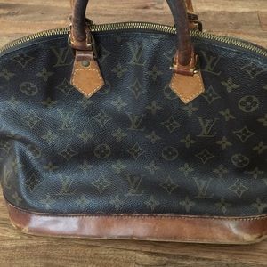 FINAL PRICE! 🎉Authentic LV Alma (bag 1)