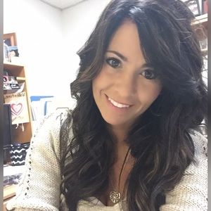 Meet your Posher, Carrie