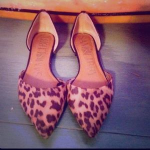 Leopard & Black Flats!
