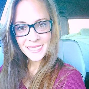 Meet your Posher, Lori