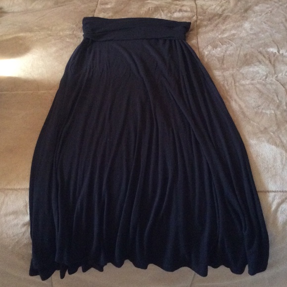 Super soft and flowy maxi skirt