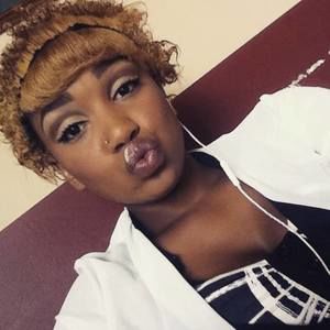 Meet your Posher, Sharay