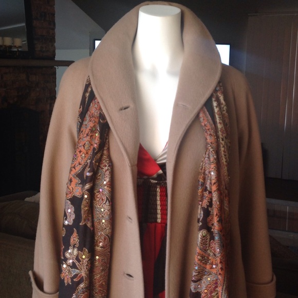 EUC Vintage (Cashmere?) Wool Coat - Picture 2 of 7