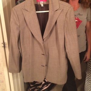 Brown and Tan hounds tooth blazer