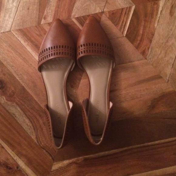 NWOT ANASTASSI  d'orsay flat