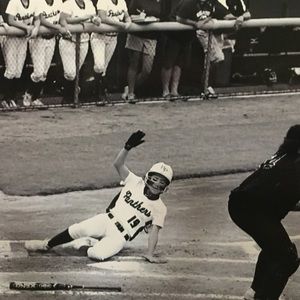 Meet your Posher, Leeann