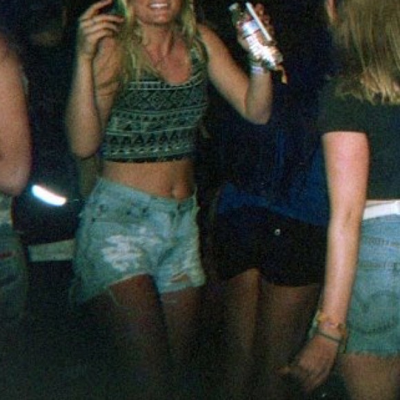 Aztec Patterned Cropped Tank - Picture 3 of 3