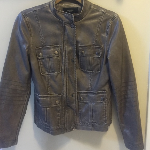 Faux leather coat size 6p