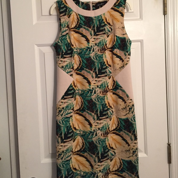 Leaf print body con tank dress