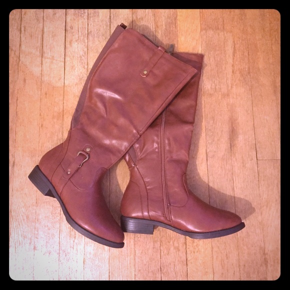 Avenue Shoes - Knee height wide calf boots - cognac