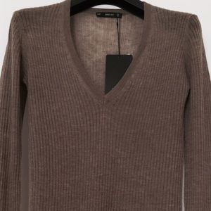 NWT Zara Women's Knit Sweater. Size Small