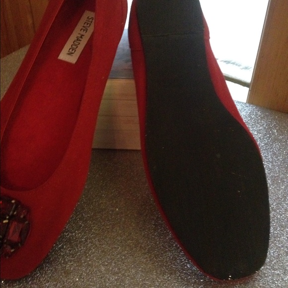 ππππRed Steve Madden Flats ππππ - Picture 4 of 4