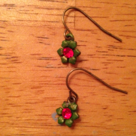 Necklace and earring set - Picture 3 of 3