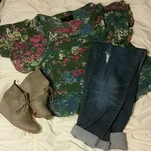 Jack flowy, floral shirt