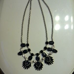 Bling necklace, mid neck line