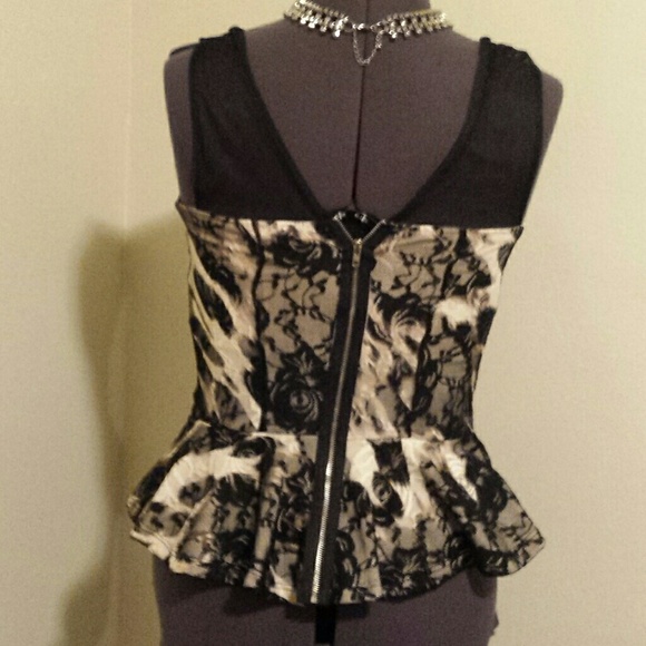 Top - Picture 2 of 2