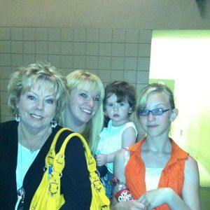 Meet your Posher, Connie