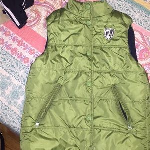 American eagle puffer vest