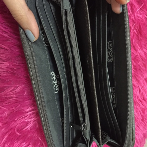 Jessica Simpson wallet - Picture 2 of 4