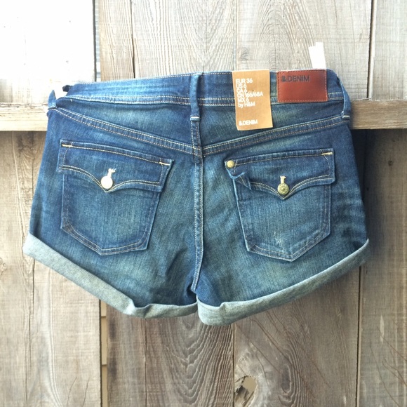 H&M denim shorts - Picture 2 of 3
