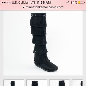 Size 7 Black Minnetonka Boots